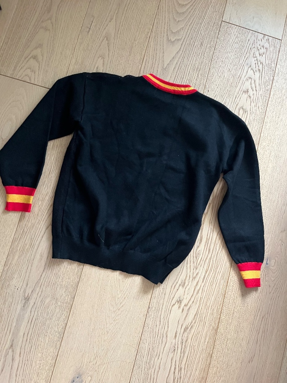 Vintage Mickey Mouse Disney x Gucci Sweater, small (knockoff, not real Gucci) - Picture 3 of 3